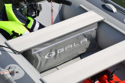 F240--1-on-gaelixmarineservice.com